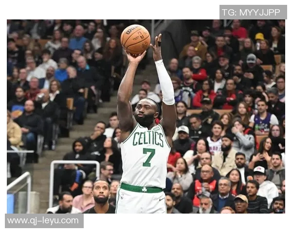 费尔斯全力以赴对位杰伦布朗期待在比赛中展现竞争精神