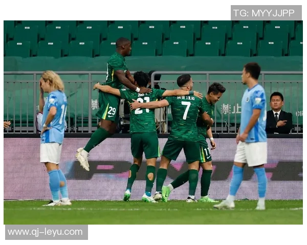 北京国安客场失利深圳新鹏城以2-1逆转获胜中超联赛第27轮精彩回顾