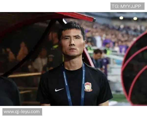 邵佳一被誉为亚洲金左脚展现出色左脚技术的传奇球员