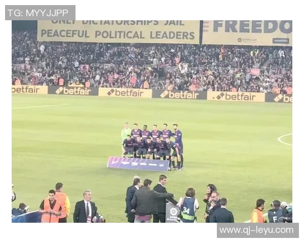 巴萨惨遭重创1-4不敌塞维利亚球迷心碎再添失望